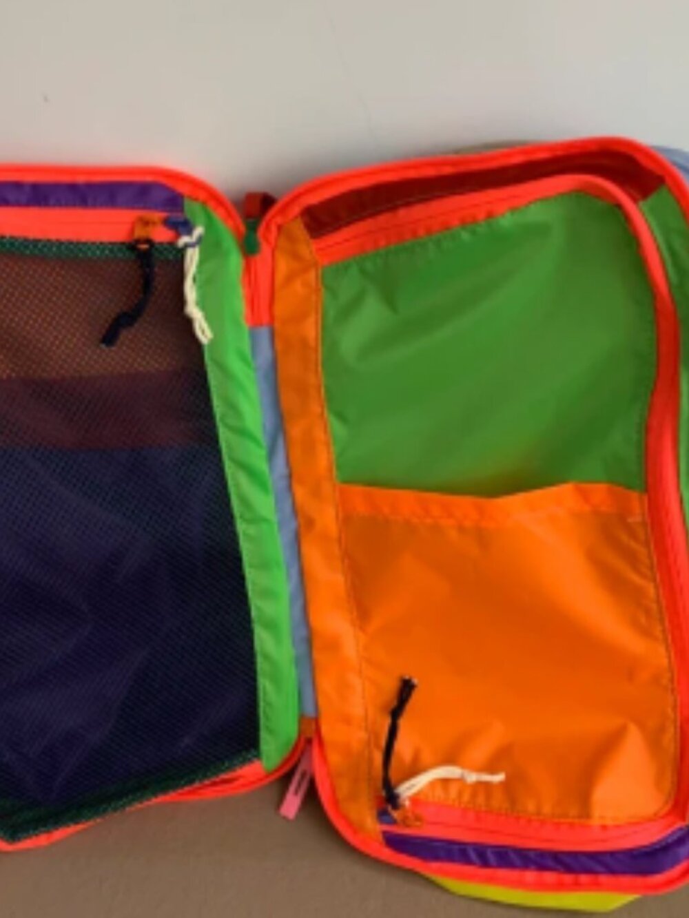 Cotopaxi Travelling backpack 20L - Picture 2 of 2